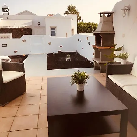 Bungalow, Terraza Jardin Y Barbacoa Daire Yaiza (Lanzarote)